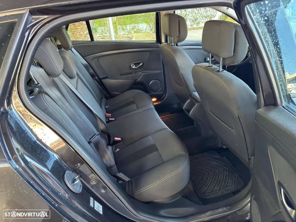 Renault Mégane Sport Tourer 1.5 dCi Dynamique - 9