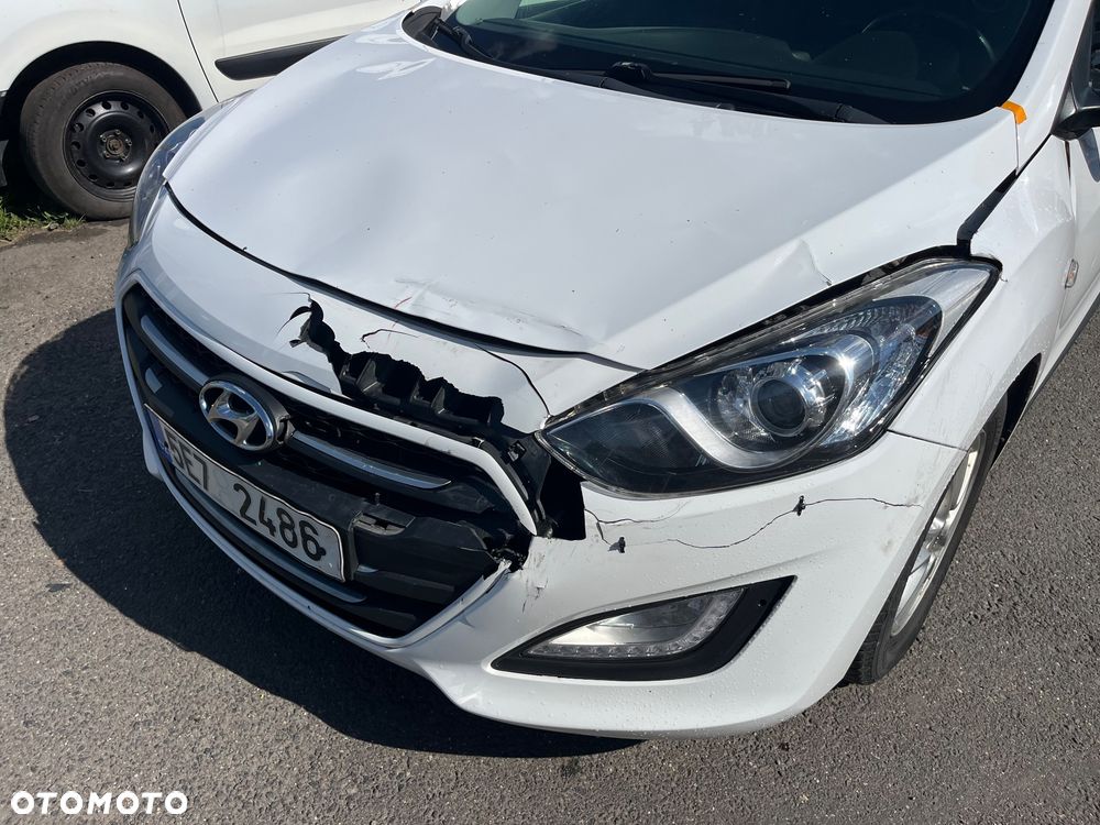 Hyundai i30 1.6 Premium - 6
