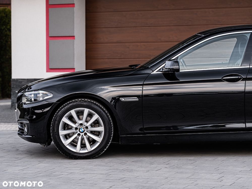 BMW Seria 5 520d xDrive Sport Line - 10