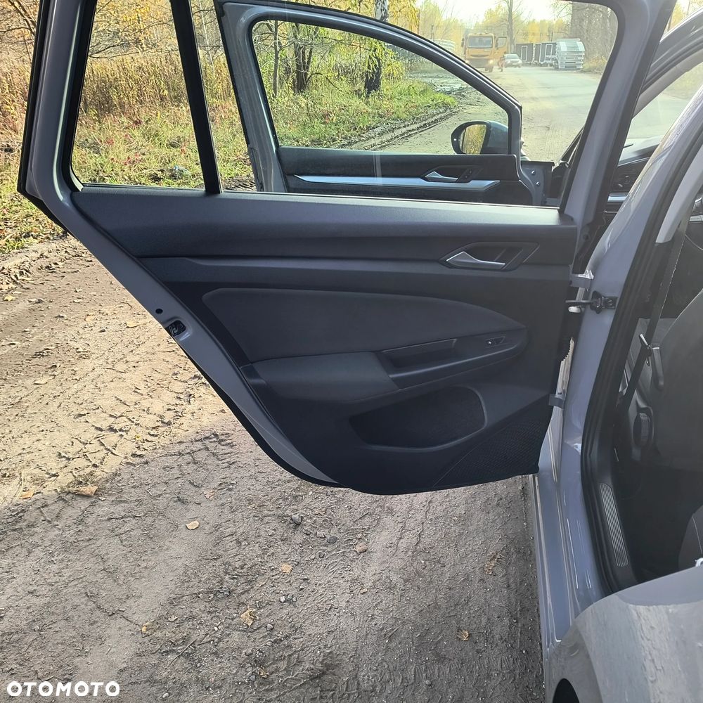 Volkswagen Golf VIII 1.5 TSI EVO Life - 11