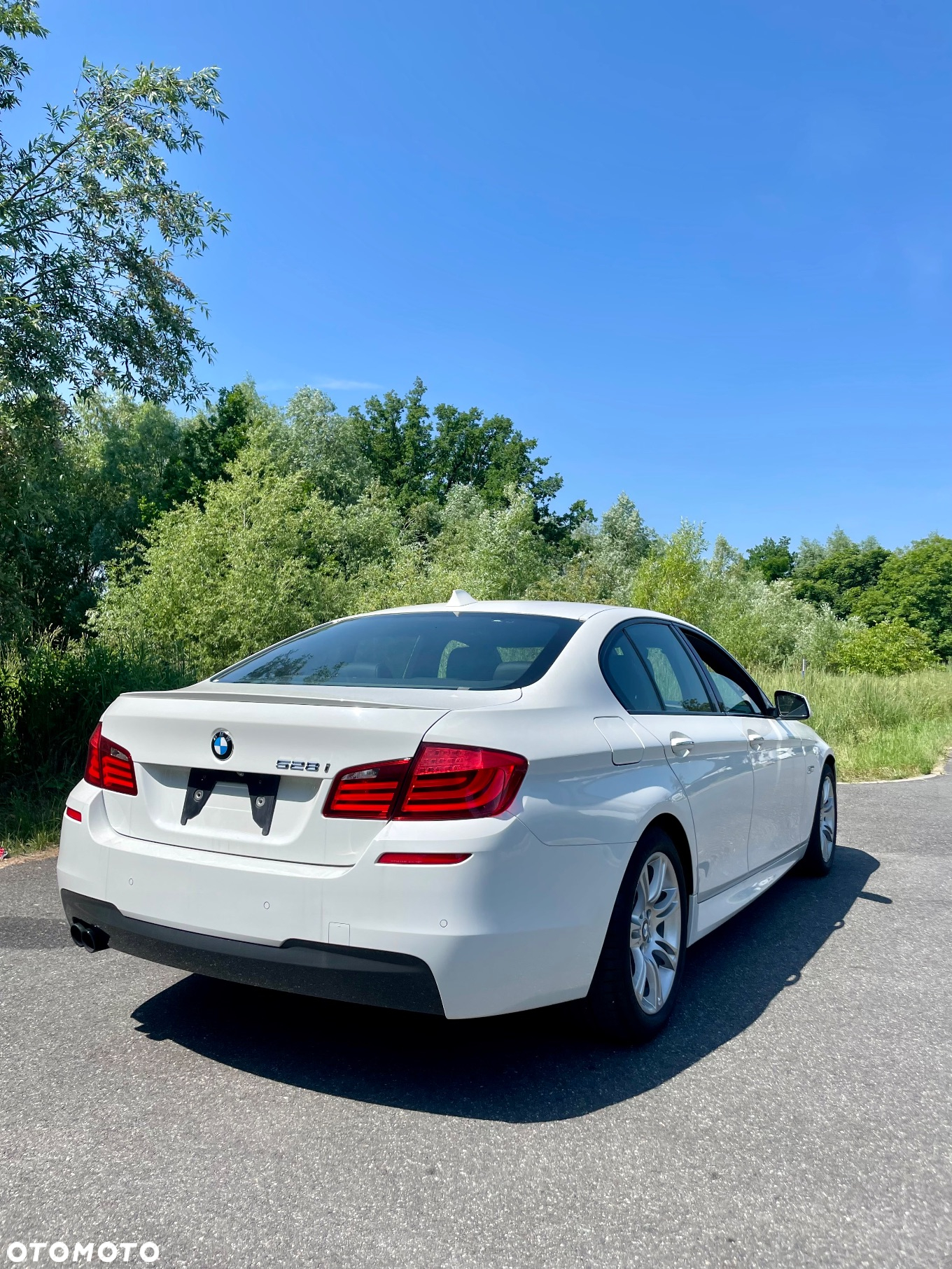 BMW Seria 5 528i Sport-Aut - 5