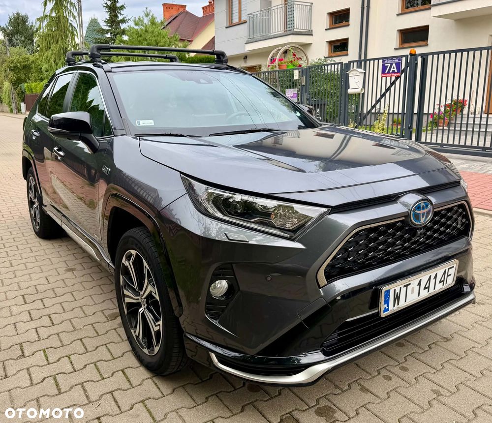 Toyota RAV4 - 6