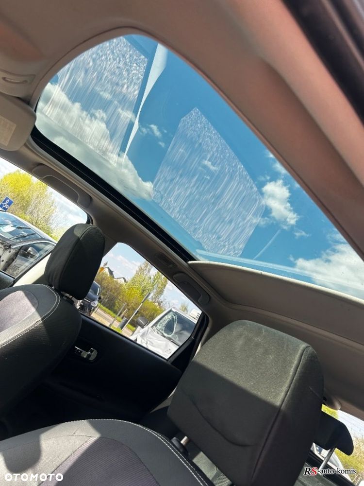 Nissan Qashqai - 25