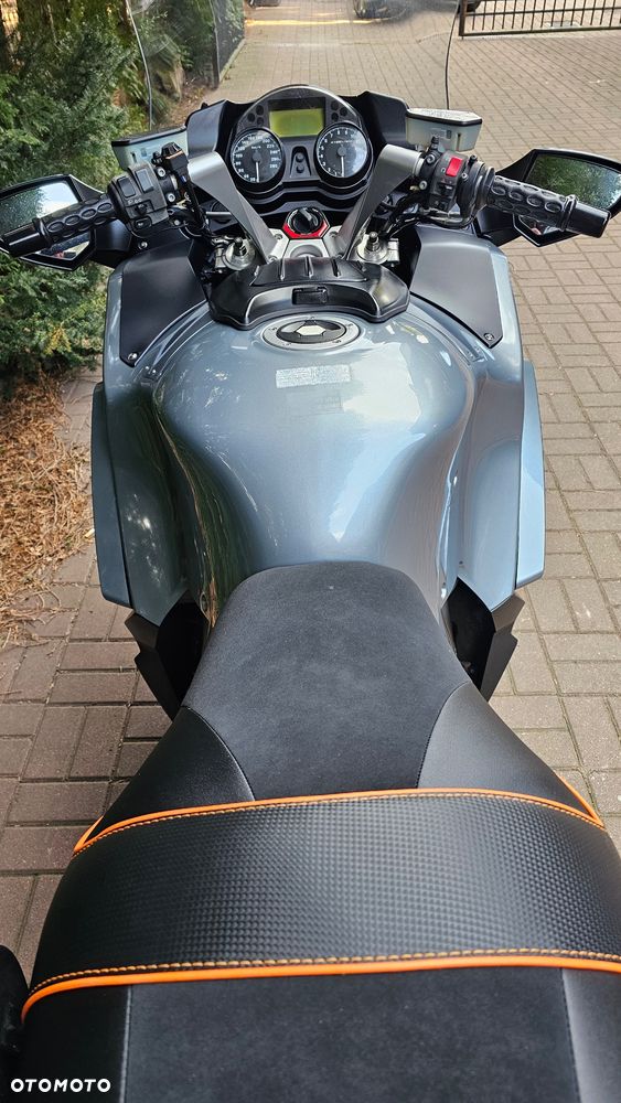 Kawasaki GTR - 11