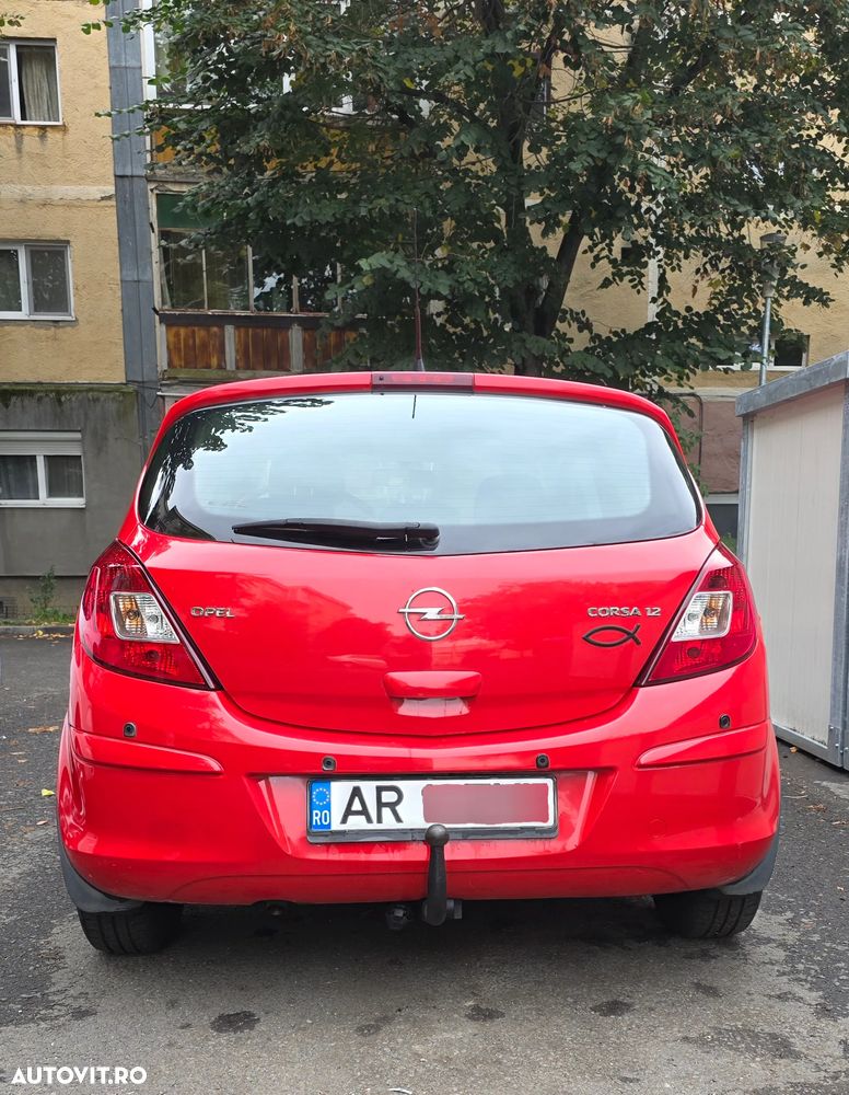 Opel Corsa 1.2i Essentia - 4