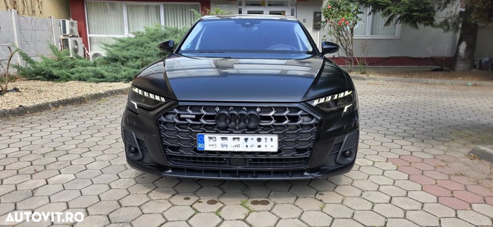 Audi A8 - 1