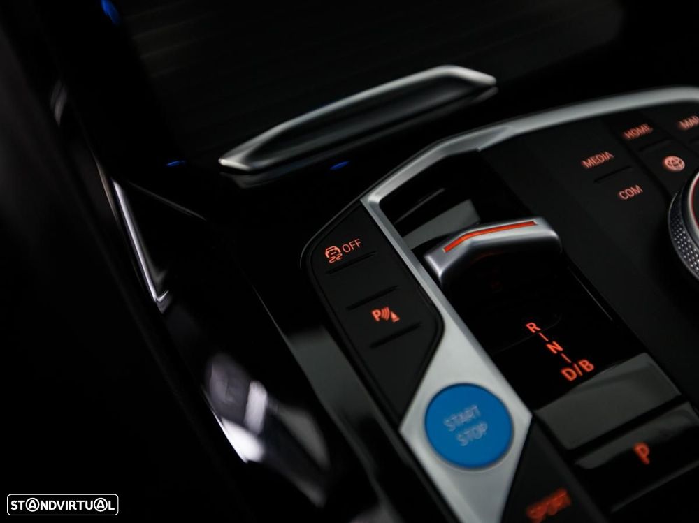 BMW iX3 Inspiring - 35