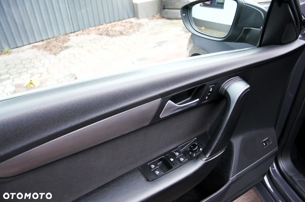 Volkswagen Passat 2.0 TDI BlueMotion Technology Highline - 4