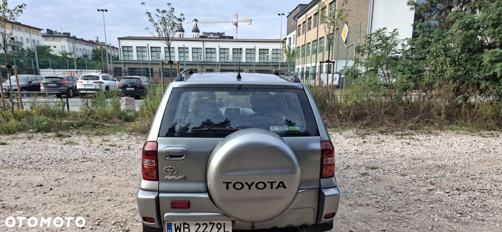 Toyota RAV4 - 3