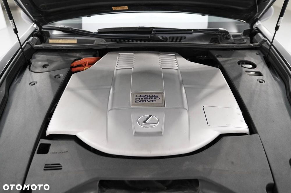 Lexus LS - 12
