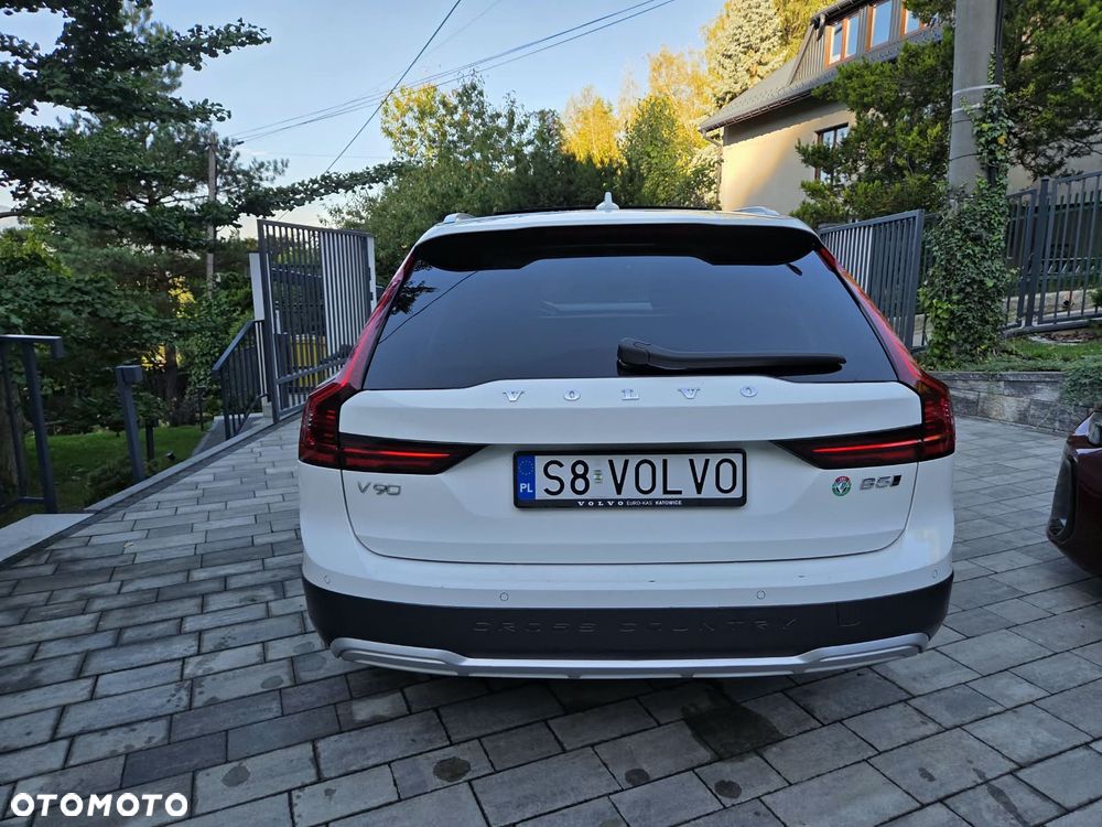 Volvo V90 Cross Country B5 D AWD Pro - 3