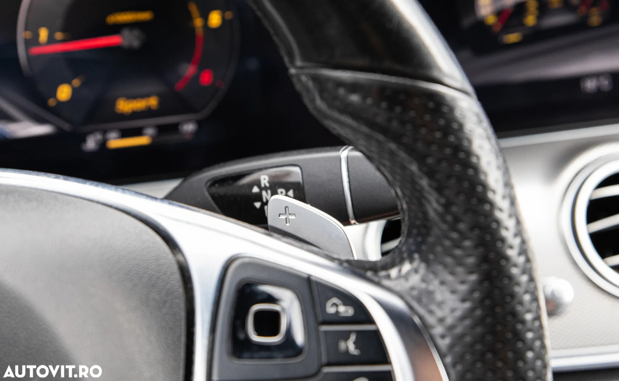 Mercedes-Benz E 200 d 9G-TRONIC AMG Line - 26