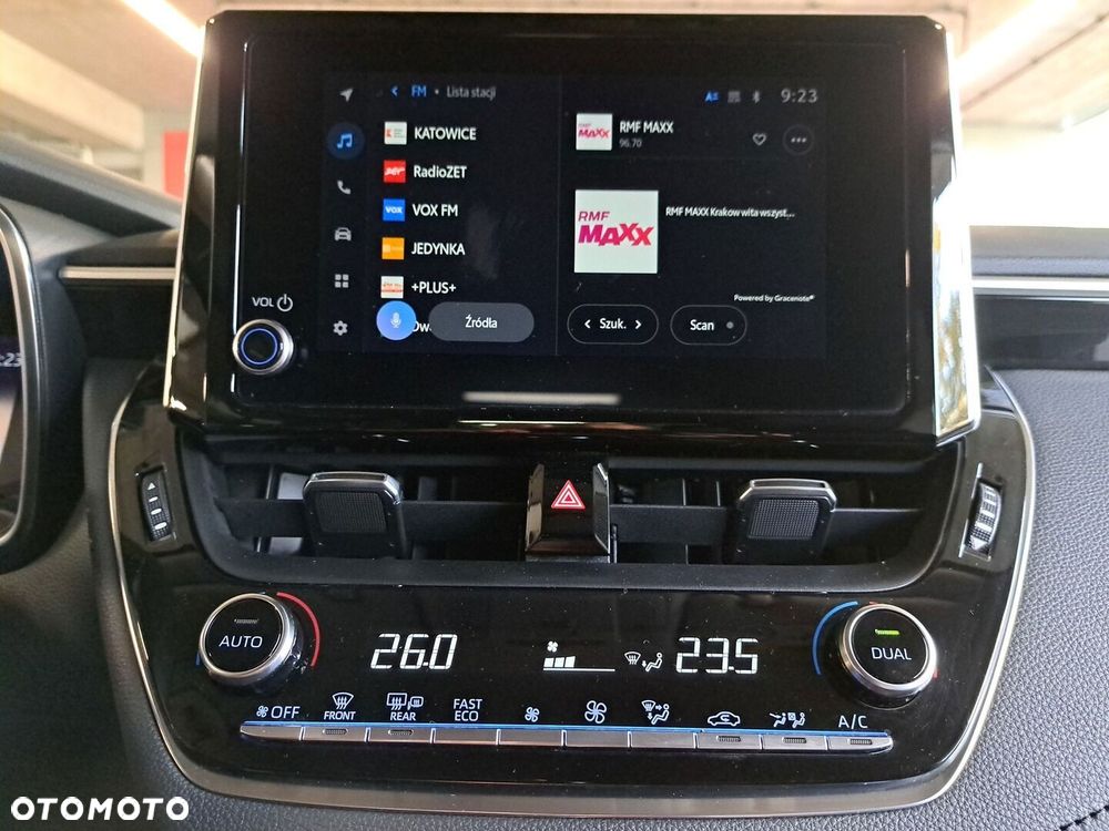 Toyota Corolla - 22