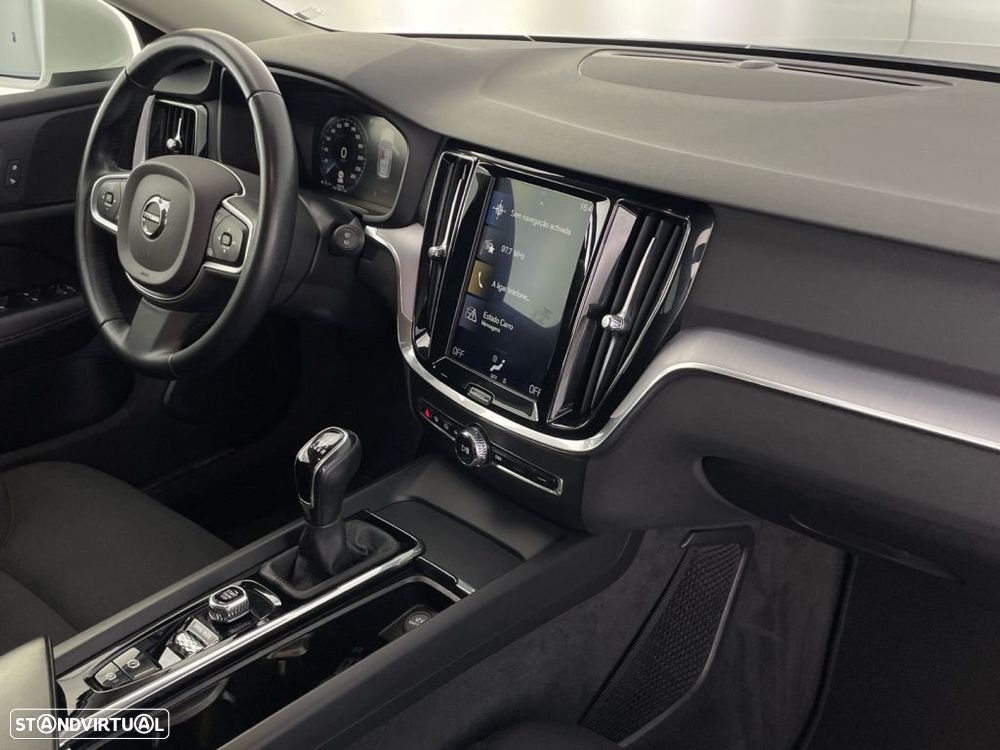 Volvo V60 2.0 D3 Inscription - 24
