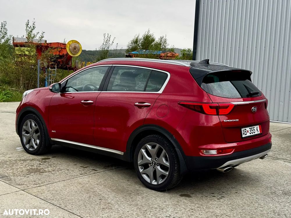 Kia Sportage 2,0 CRDI AWD Aut. GT Line - 4
