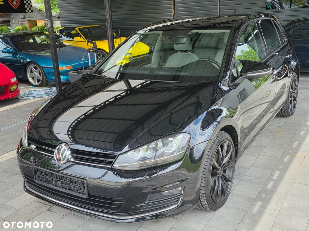 Volkswagen Golf - 2