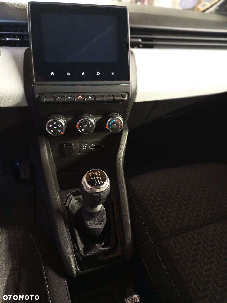 Renault Clio - 30