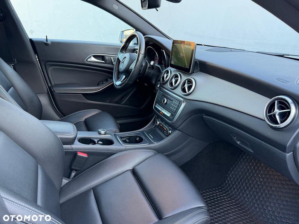 Mercedes-Benz CLA 250 4-Matic Sport - 29