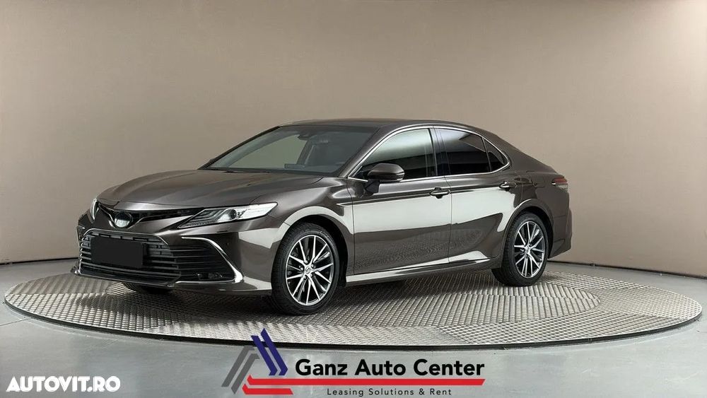 Toyota Camry Executive - 1