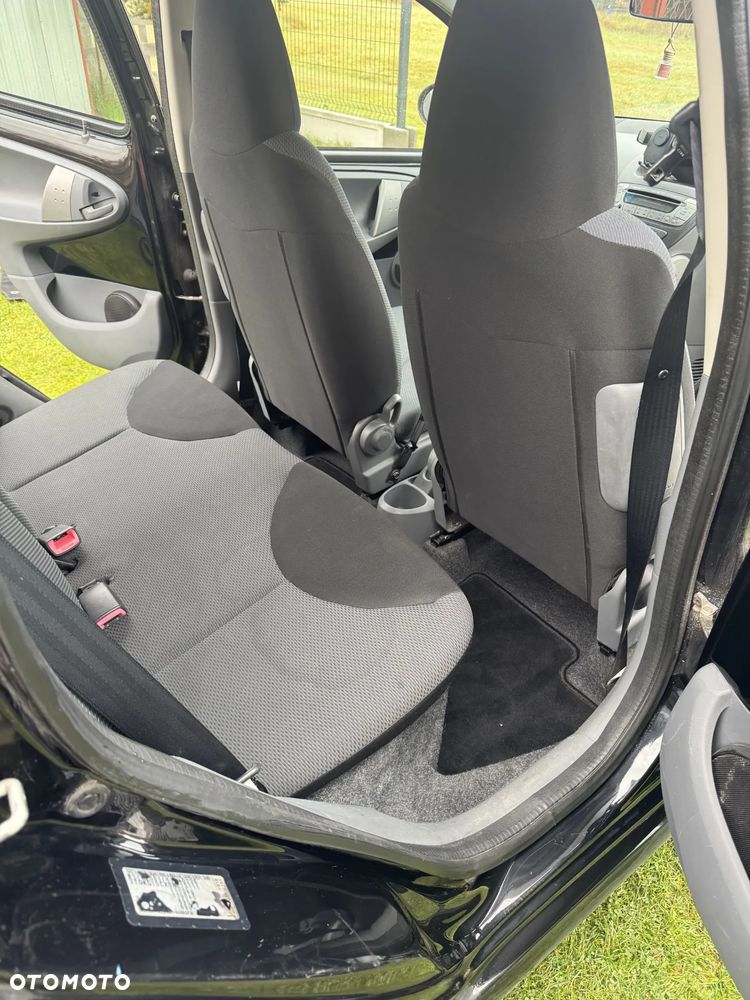 Toyota Aygo - 14