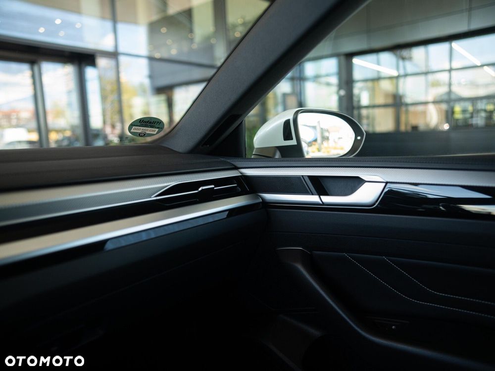 Volkswagen Arteon 2.0 TDI R-Line DSG - 36