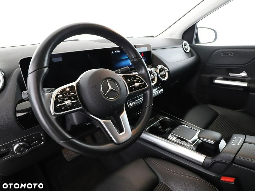 Mercedes-Benz Klasa B 180 7G-DCT Progressive - 15