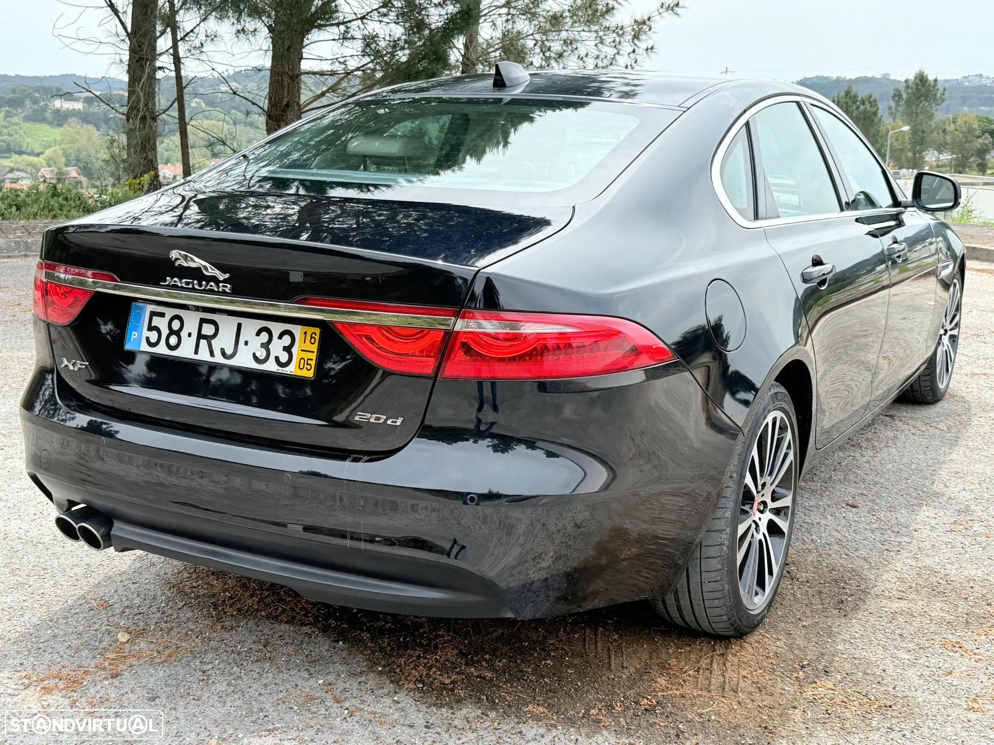 Jaguar XF 2.0 D Prestige Aut. - 9