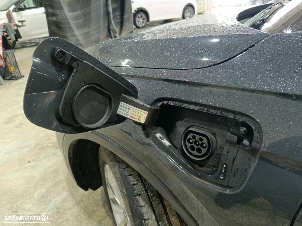 VW Tiguan 1.4 TSI eHybrid Conceptline DSG - 10