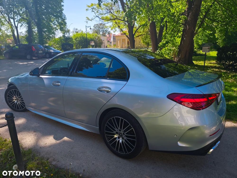 Mercedes-Benz Klasa C 220 d mHEV AMG - 22