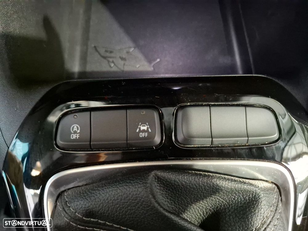 Opel Corsa 1.2 Edition — fotografia 20