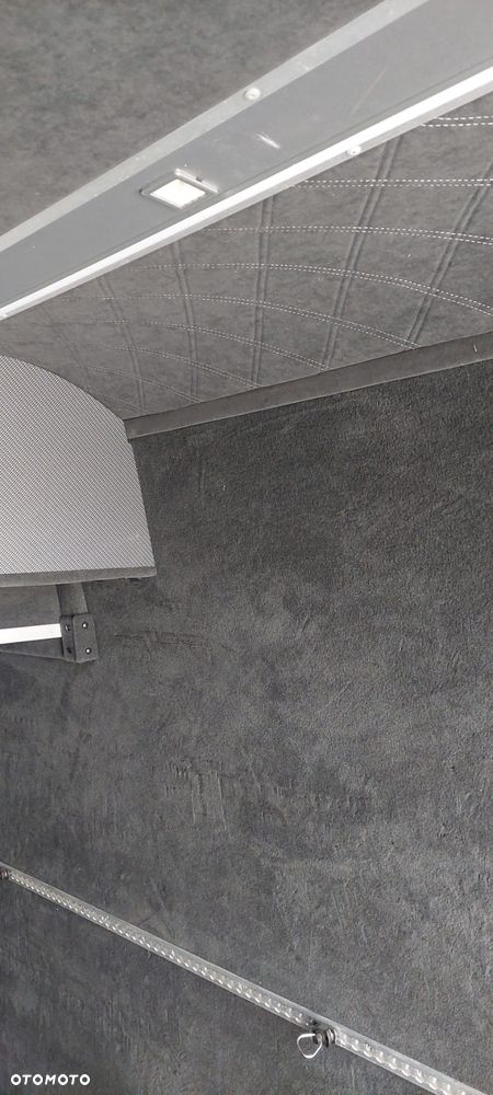 Mercedes-Benz SPRINTER - 13