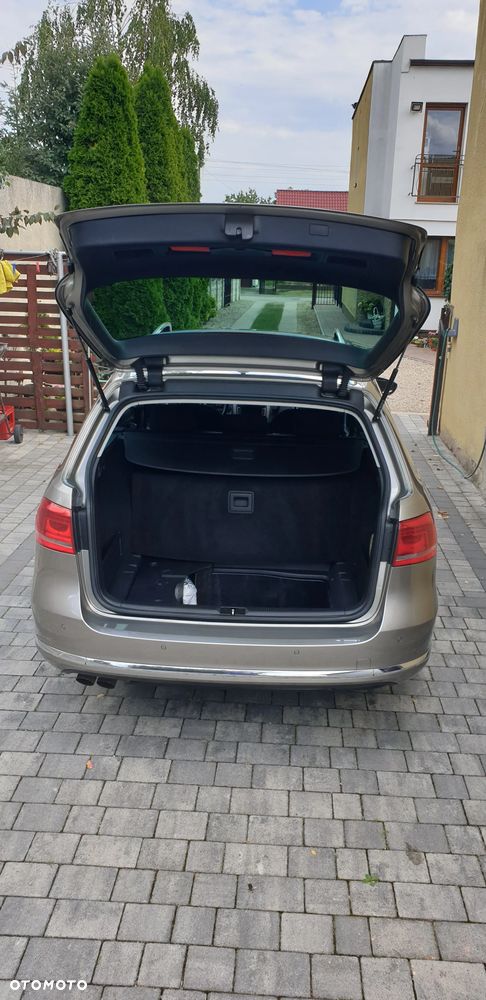Volkswagen Passat 2.0 TDI Comfortline - 19