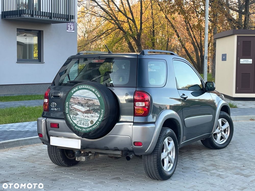 Toyota RAV4 D-4D 4x4 Edition - 16