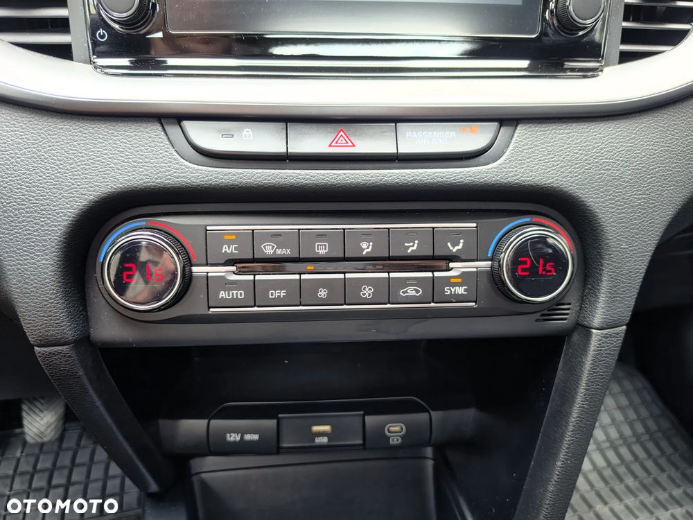 Kia Ceed 1.5 T-GDI M - 28