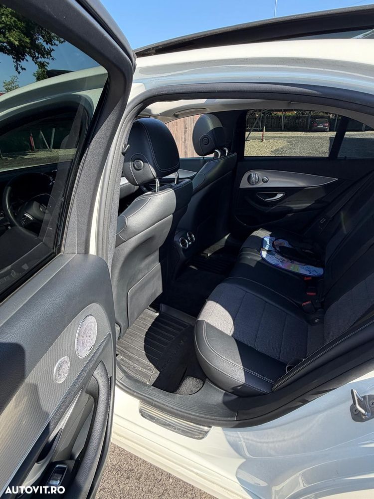 Mercedes-Benz E 220 d 9G-TRONIC - 17