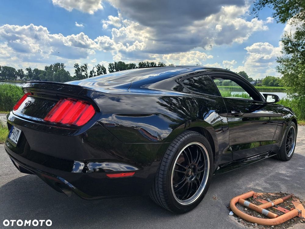 Ford Mustang 2.3 EcoBoost - 16