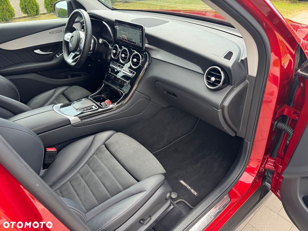 Mercedes-Benz GLC 200 d 4Matic 9G-TRONIC AMG Line - 15