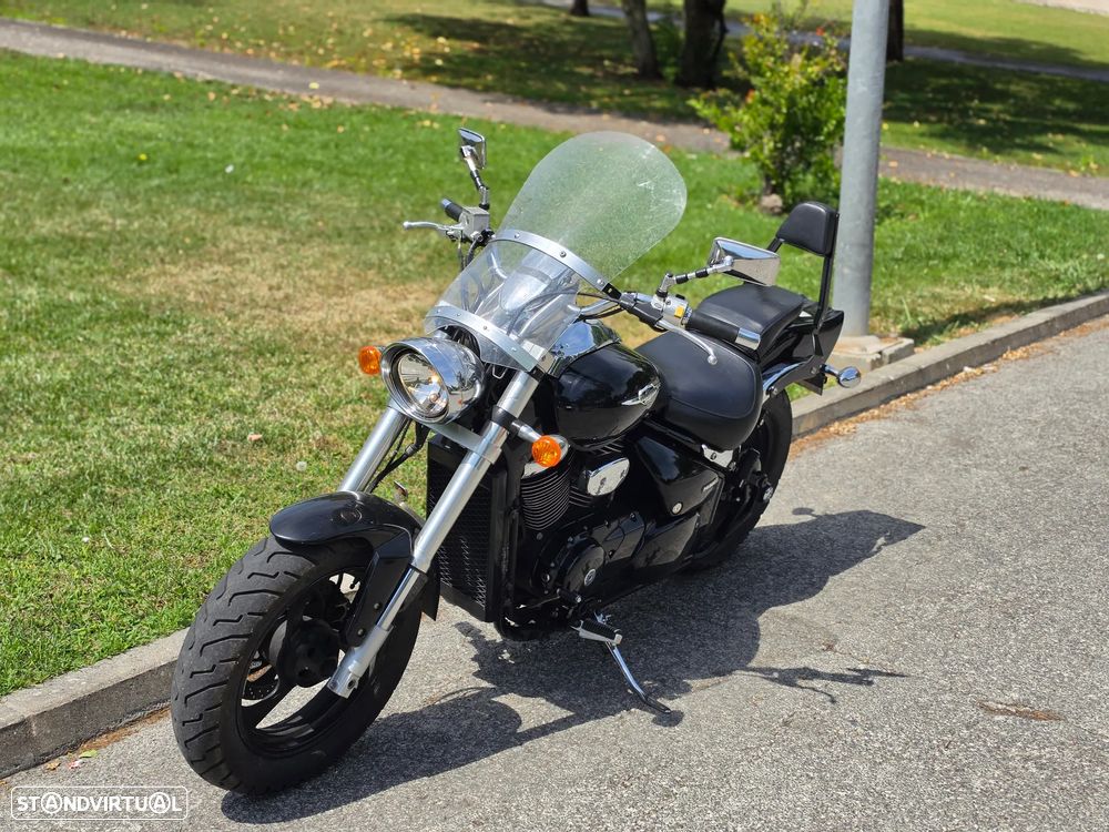 Suzuki Intruder M800 - 6
