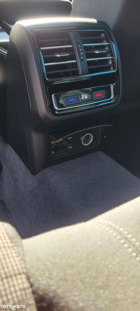 Volkswagen Passat 2.0 TDI SCR DSG Highline - 18