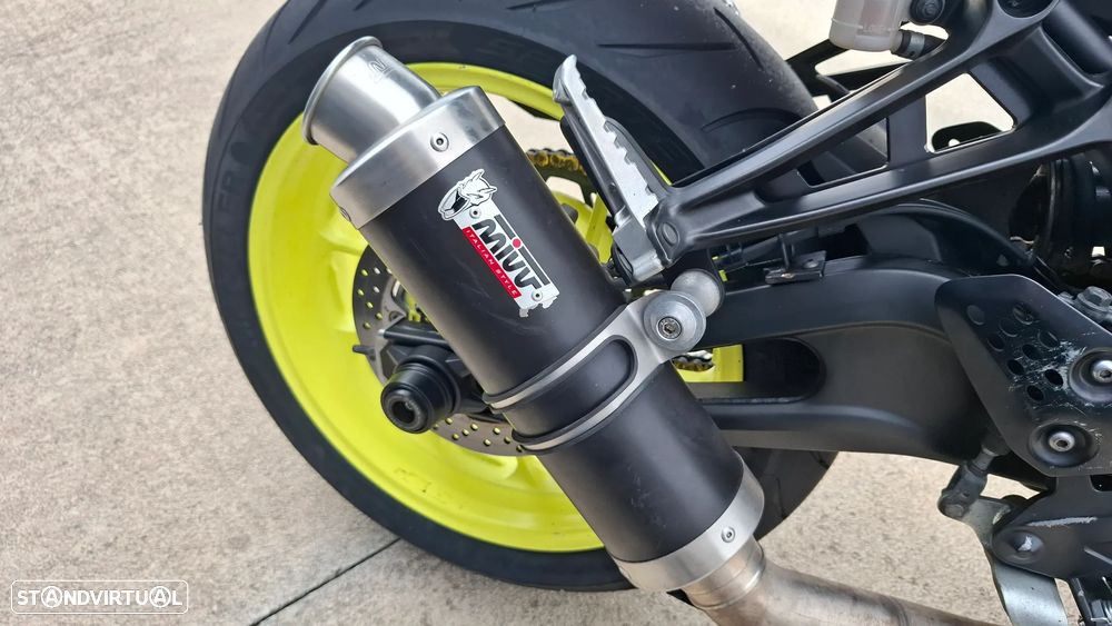 Yamaha MT-07 Nardo Grey 35 kw - 32