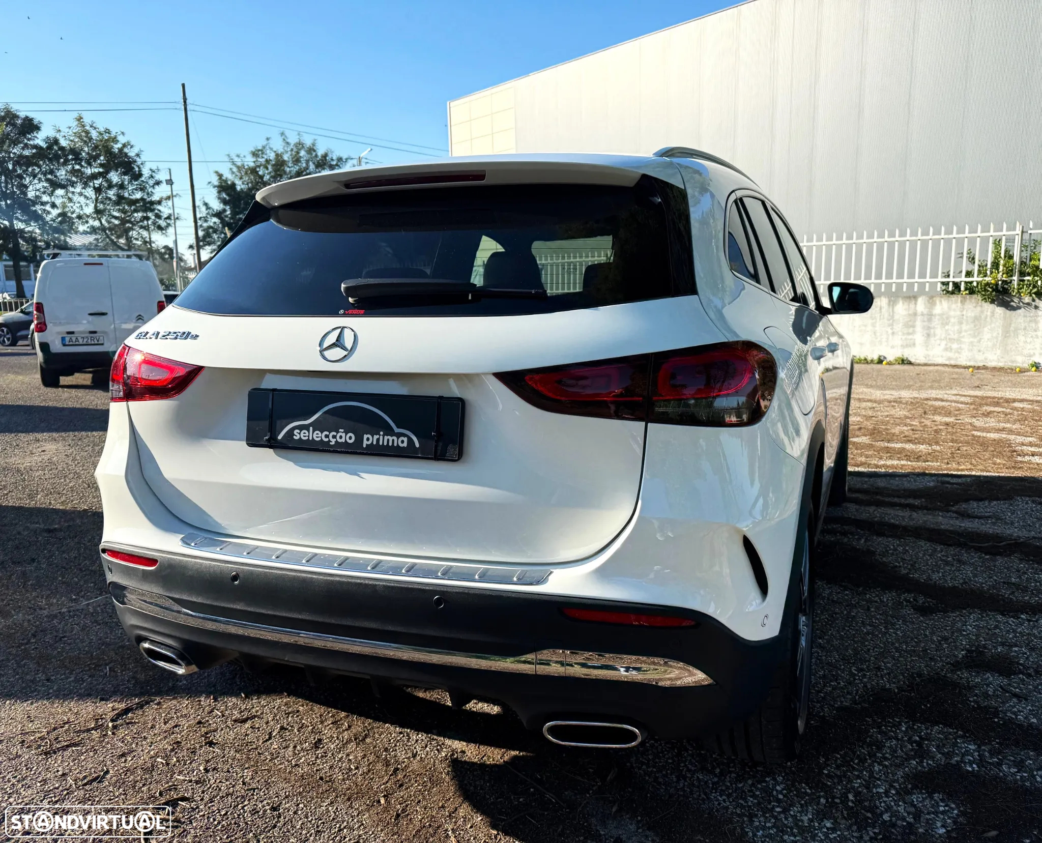 Mercedes-Benz GLA 250 e AMG Line - 4