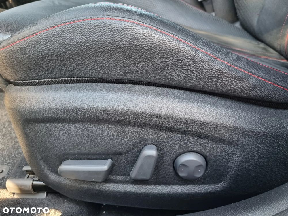 Kia ProCeed 1.6 T-GDI DCT7 OPF GT - 23