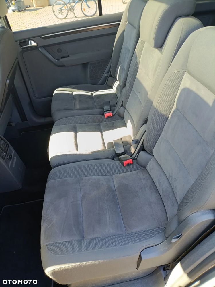 Volkswagen Touran 1.4 TSI Comfortline DSG - 8