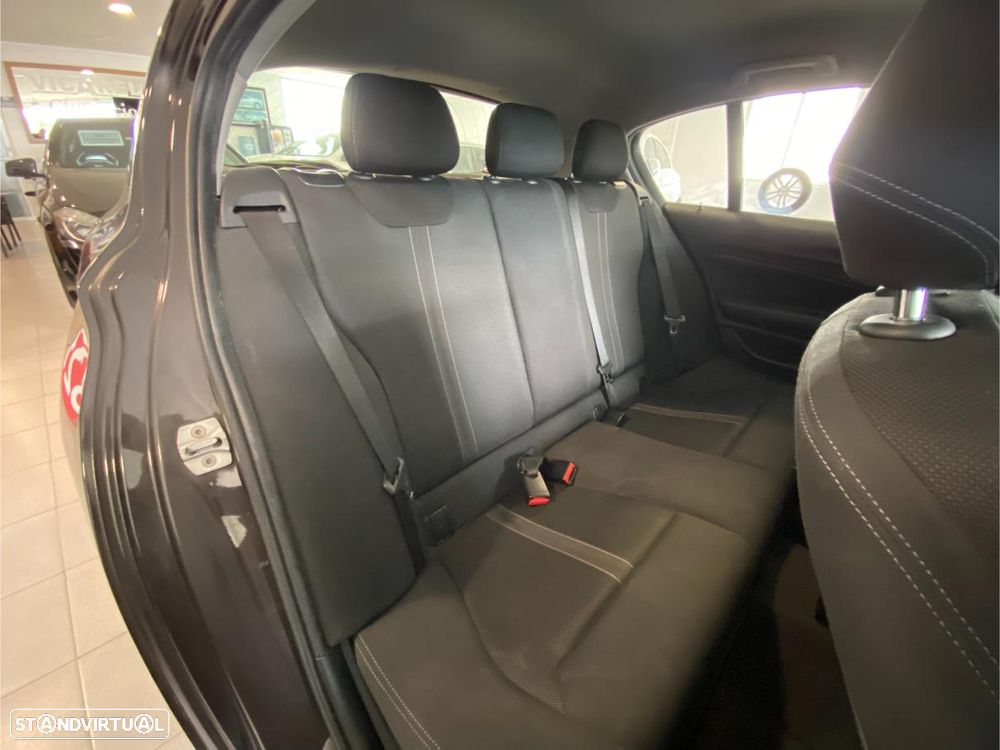 BMW 116 d EfficientDynamics Edition Sport Line - 12
