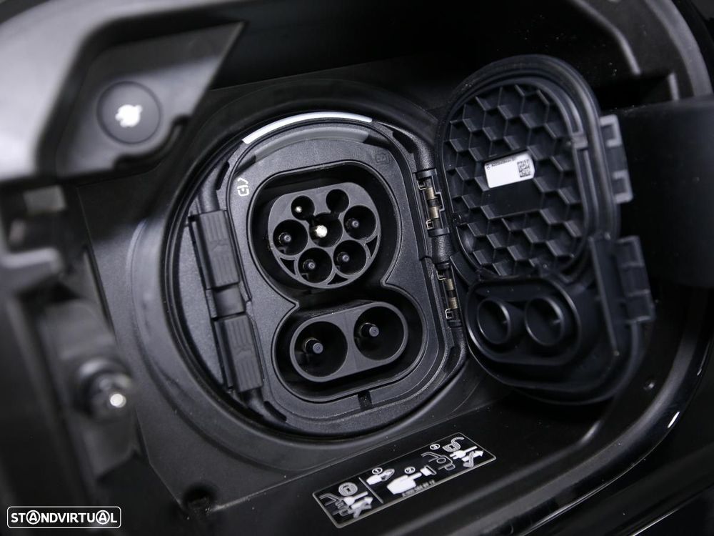 Mercedes-Benz EQA 350 4Matic AMG Line - 13