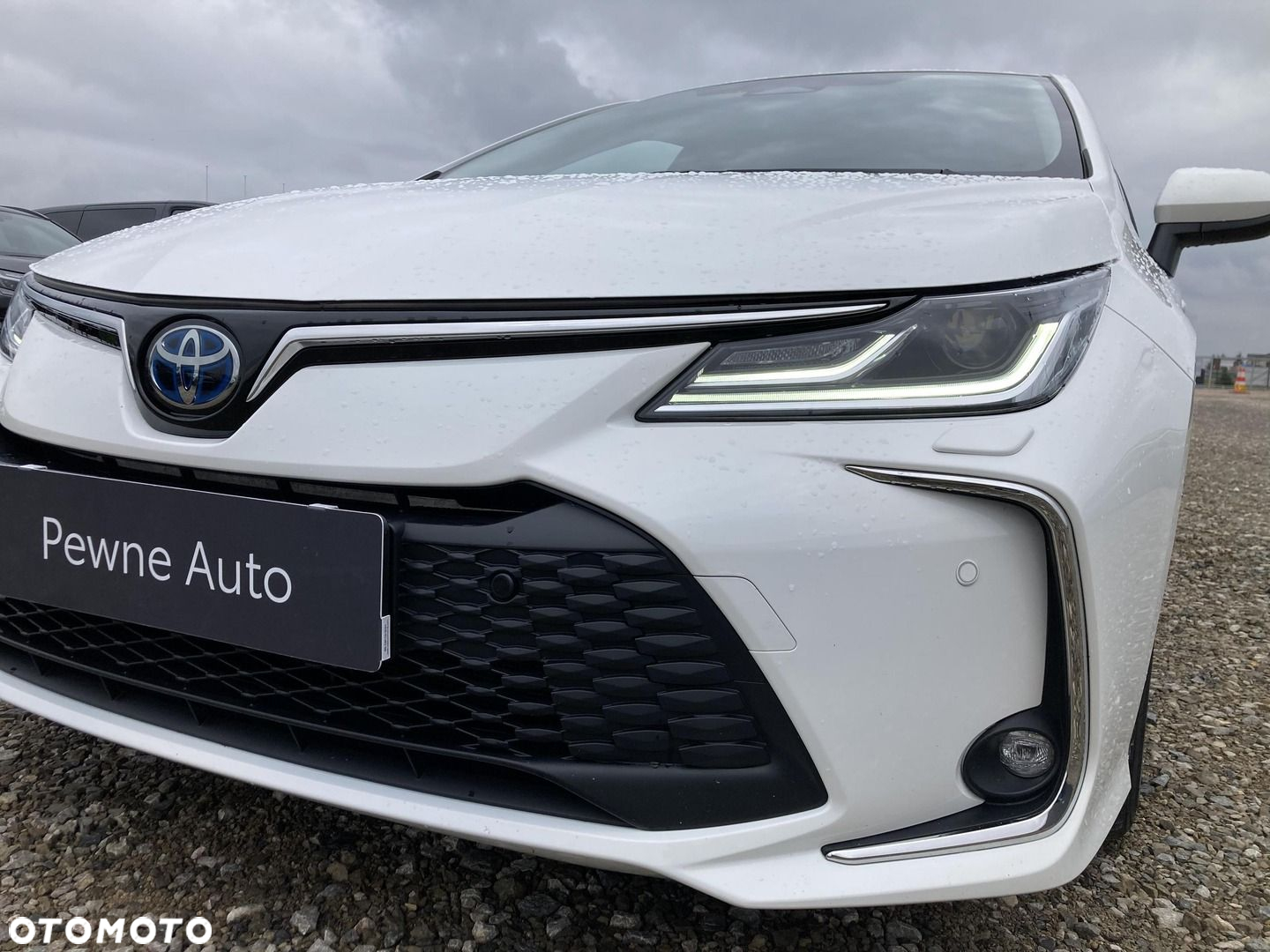 Toyota Corolla 1.8 Hybrid Style - 23