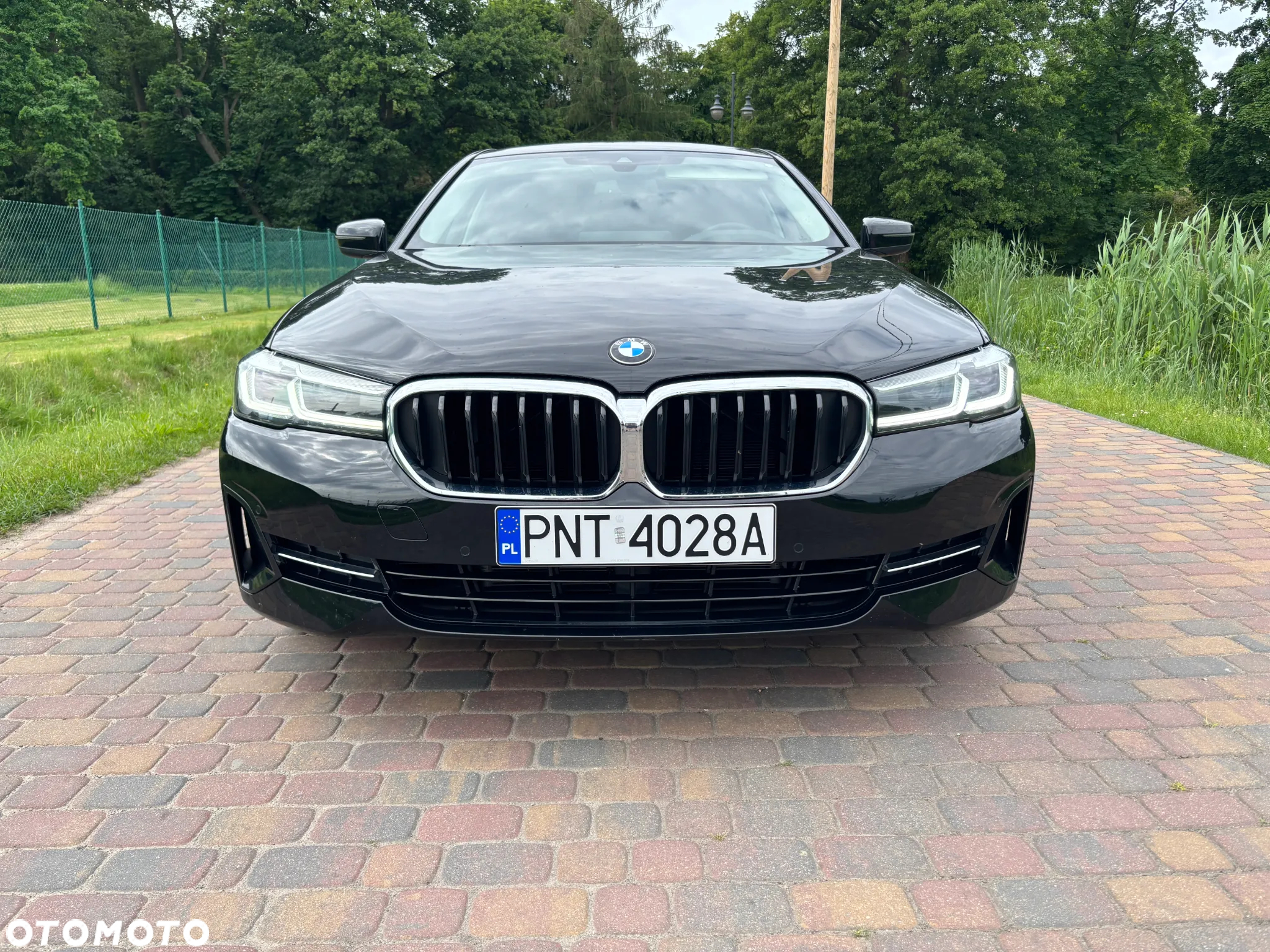 BMW Seria 5 530i xDrive Luxury Line sport - 2