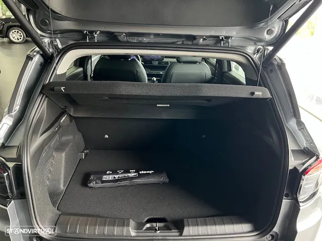 Jeep Avenger 1.2 GSE T3 Altitude - 10