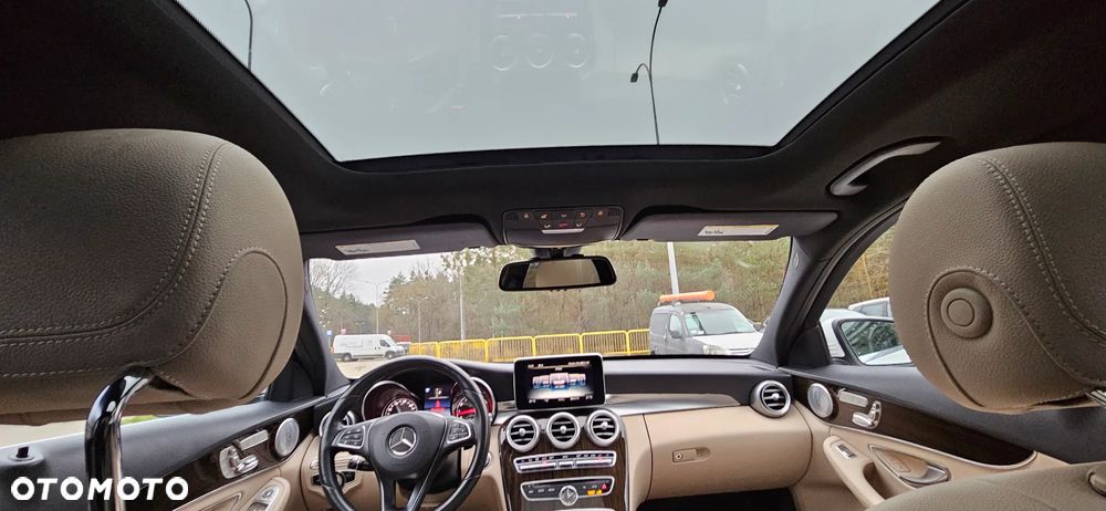 Mercedes-Benz Klasa C 300 9G-TRONIC Avantgarde - 16