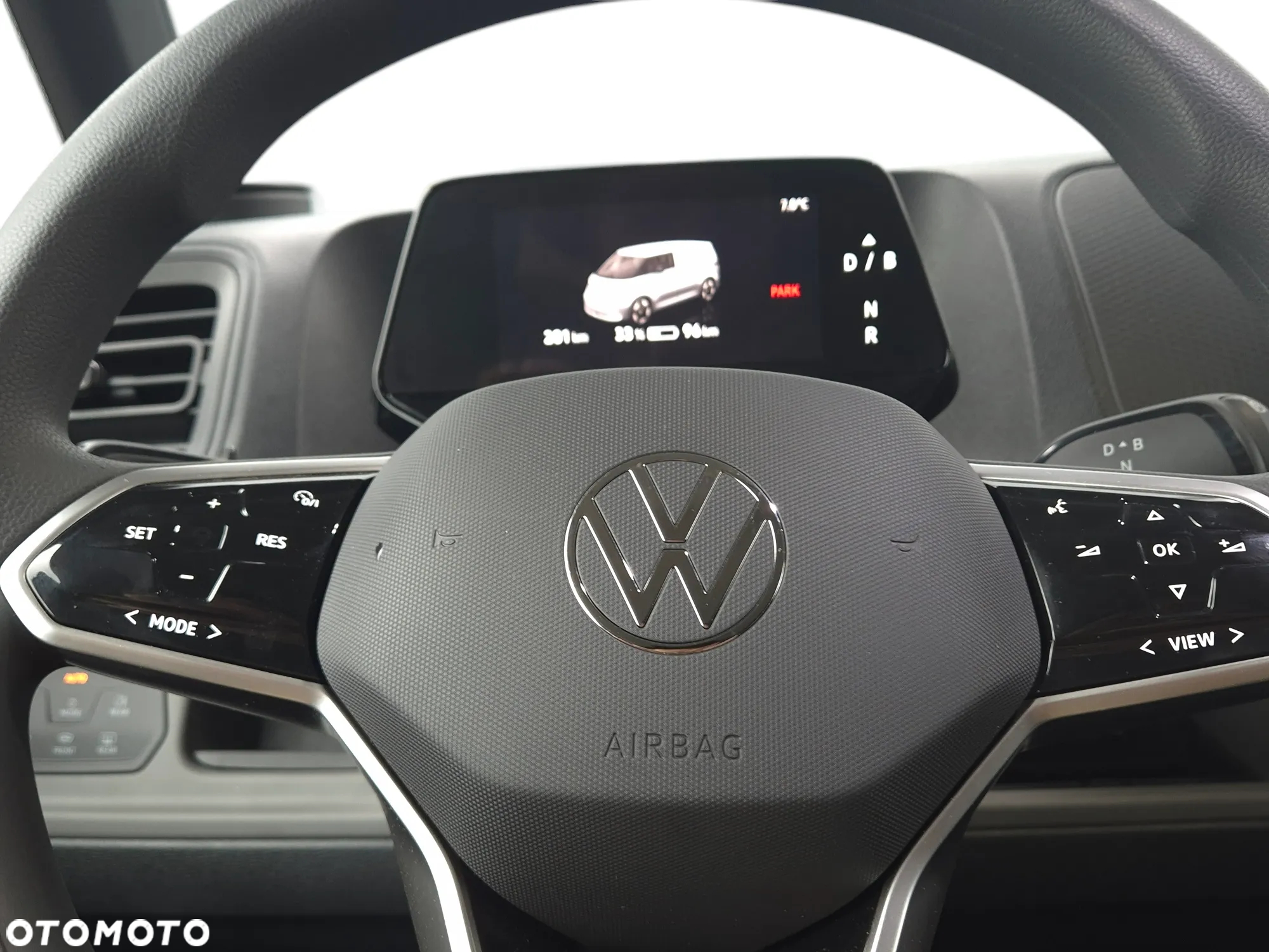 Volkswagen ID.Buzz - 11
